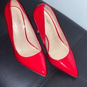 Mix No. 6 Red Dignity Pump